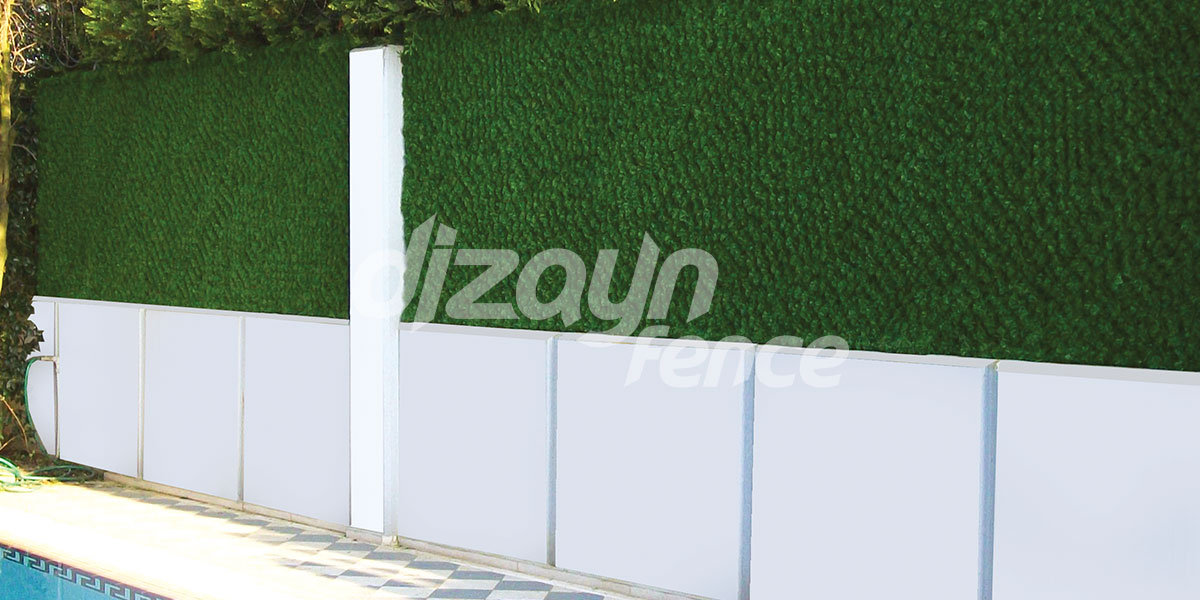 fake-grass-privacy-fence